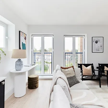 The Wembley Park Corner - Classy 2Bdr Flat With Balcony London Exterior foto