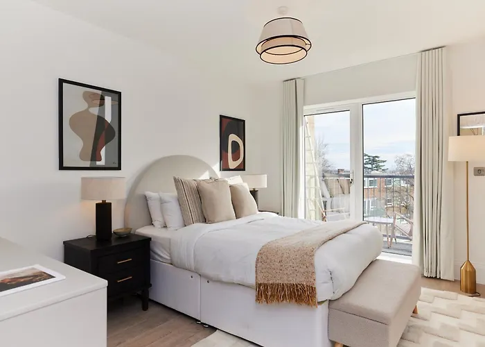 The Wembley Park Corner - Classy 2Bdr Flat With Balcony