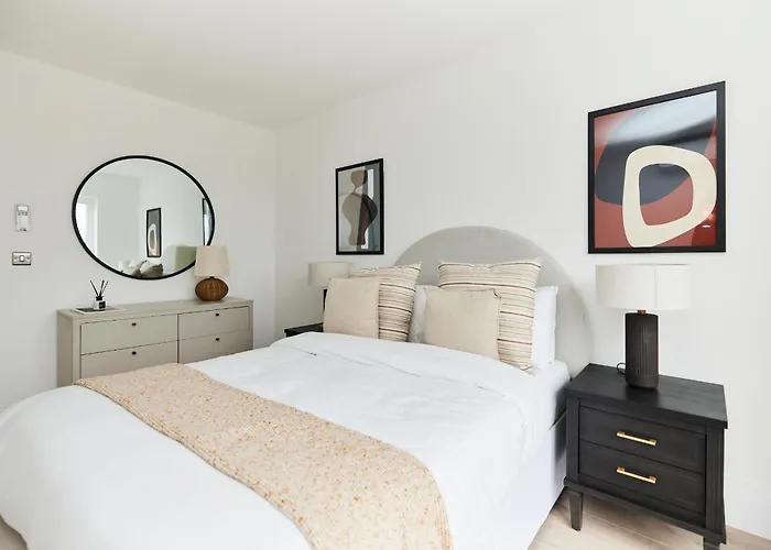 The Wembley Park Corner - Classy 2Bdr Flat With Balcony